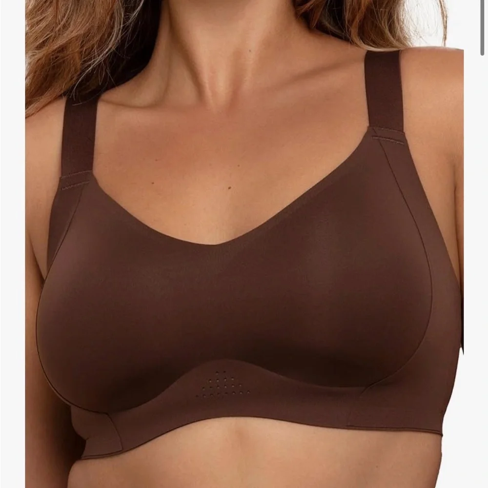 COMFELIE Seamless Wireless Bra for Fuller Bust Women No Underwire